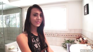 Experienced bf doggy styles voluptous sweetie Janice Griffith
